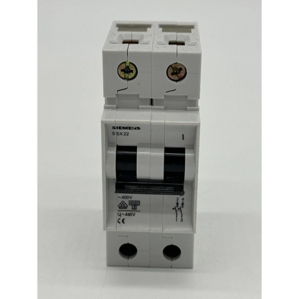 Siemens 5SX22C32 32‎ Amp 2 Pole 400 Volt DIN Rail Circuit Breaker